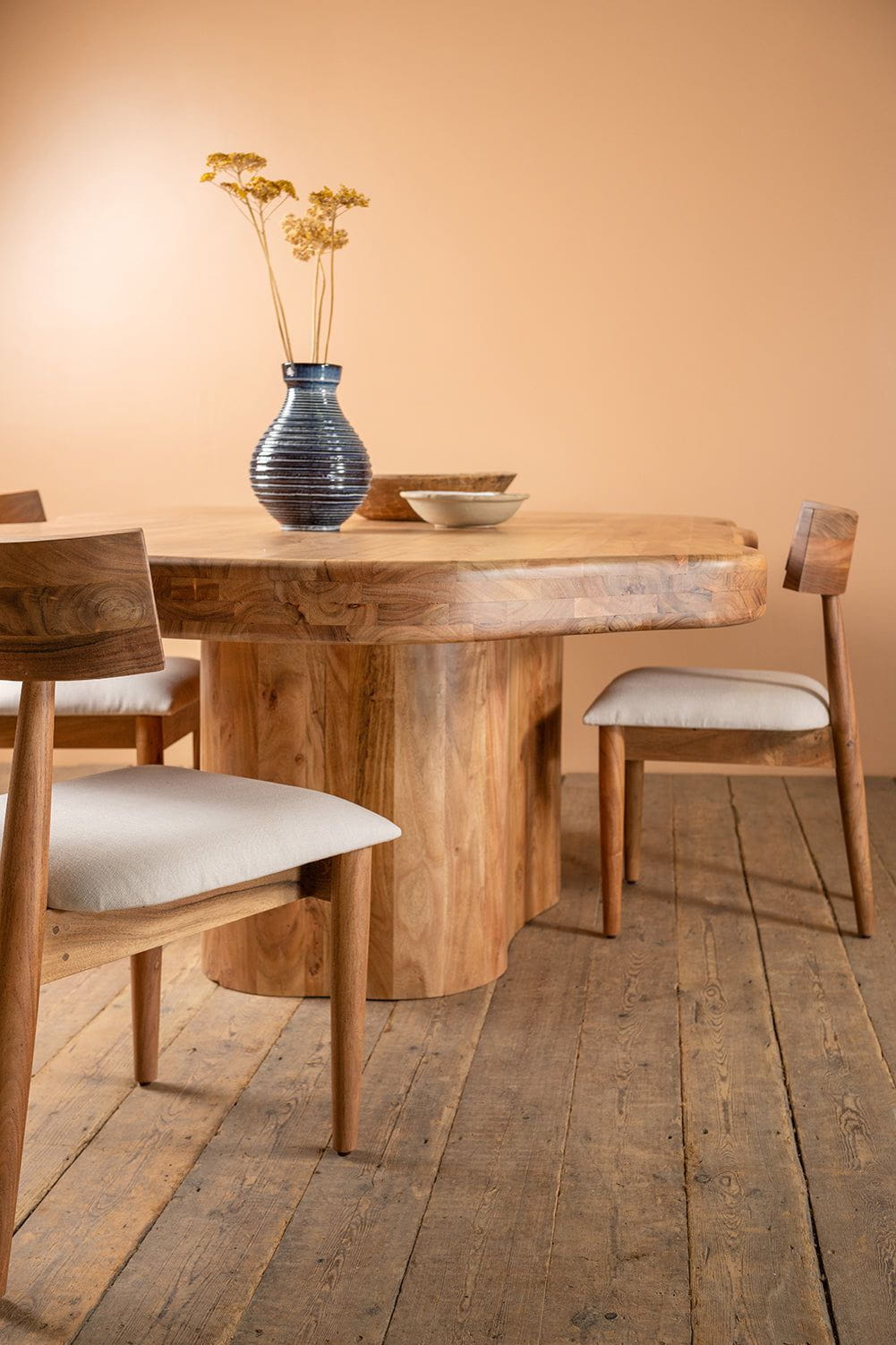 Ian Snow Ltd Tove Acacia Wood Natural Finish Dining Table