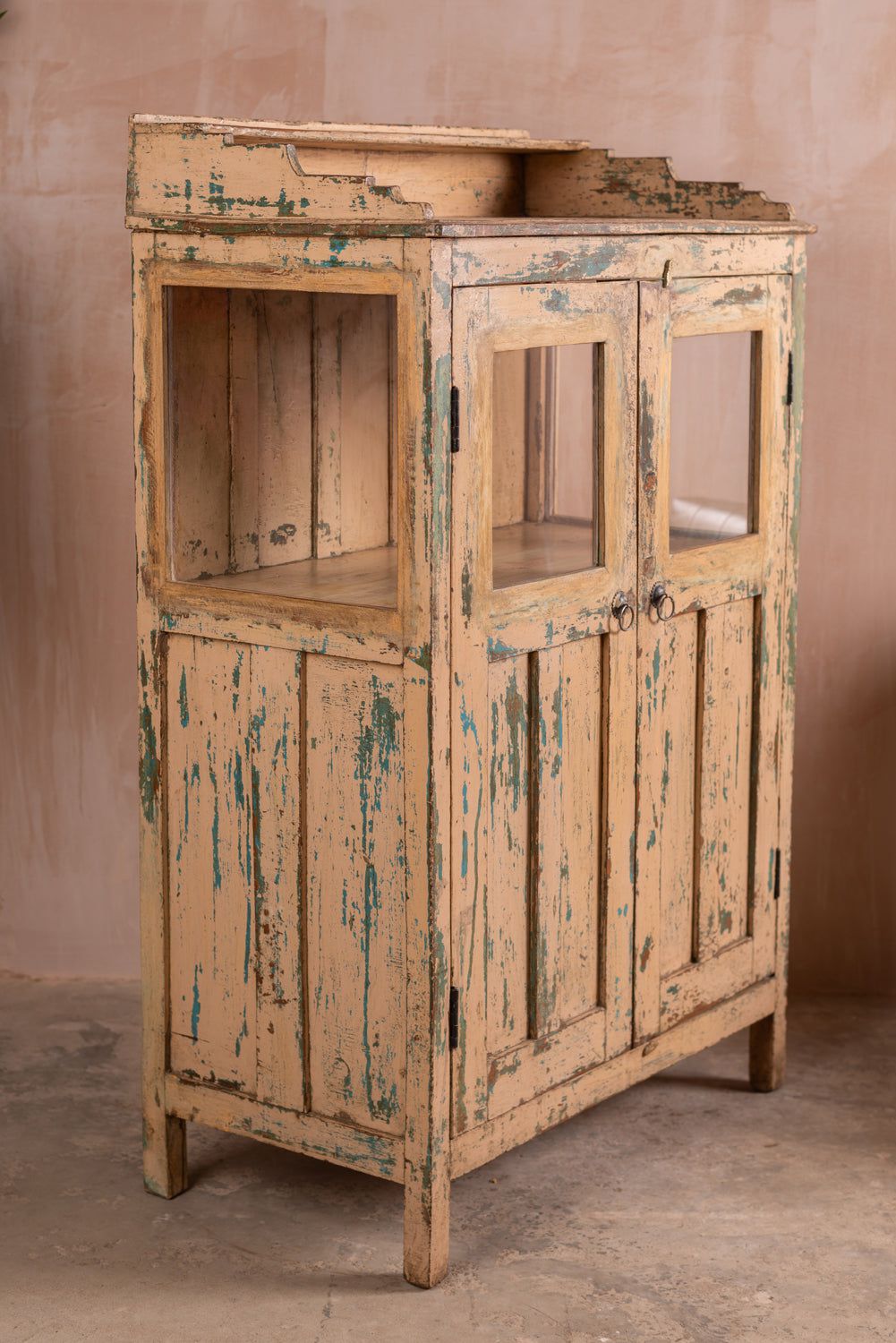 Ian Snow Ltd Cream Vintage Glazed Cabinet