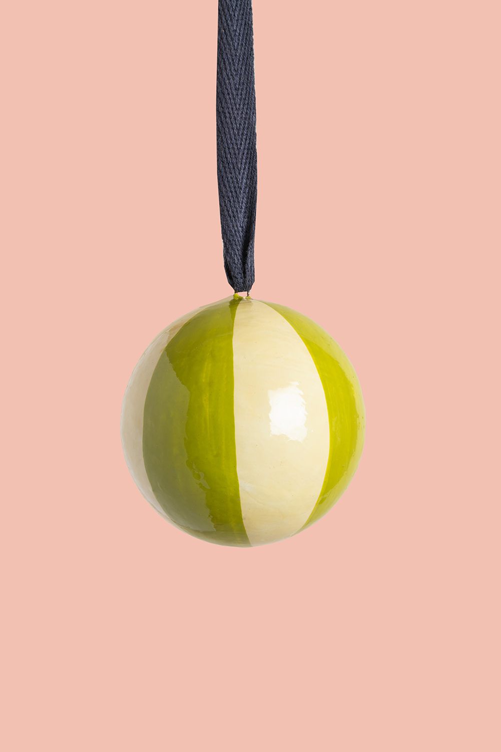 Ian Snow Ltd Lime & Lily Beachball Bauble