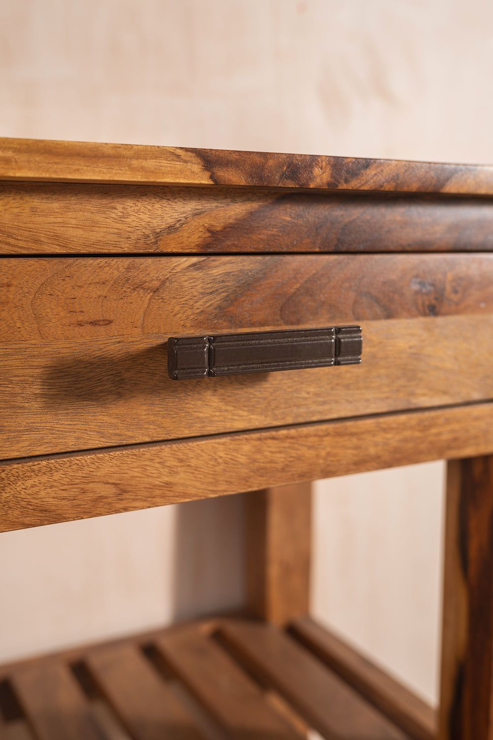 MYAKKA Mallani Side Table