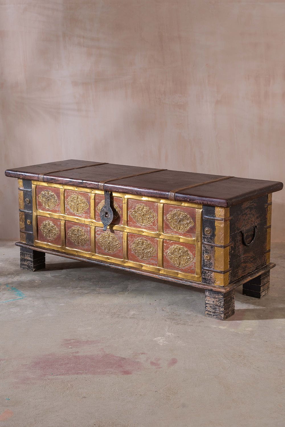 Brass trunk coffee deals table