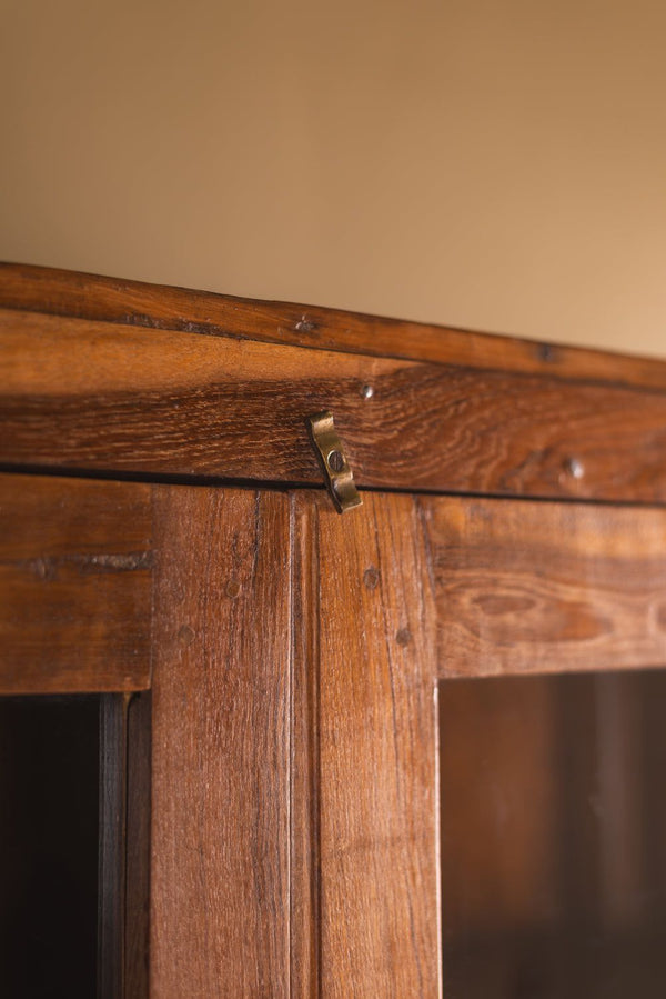 Tall Vintage Wooden Display MYAKKA