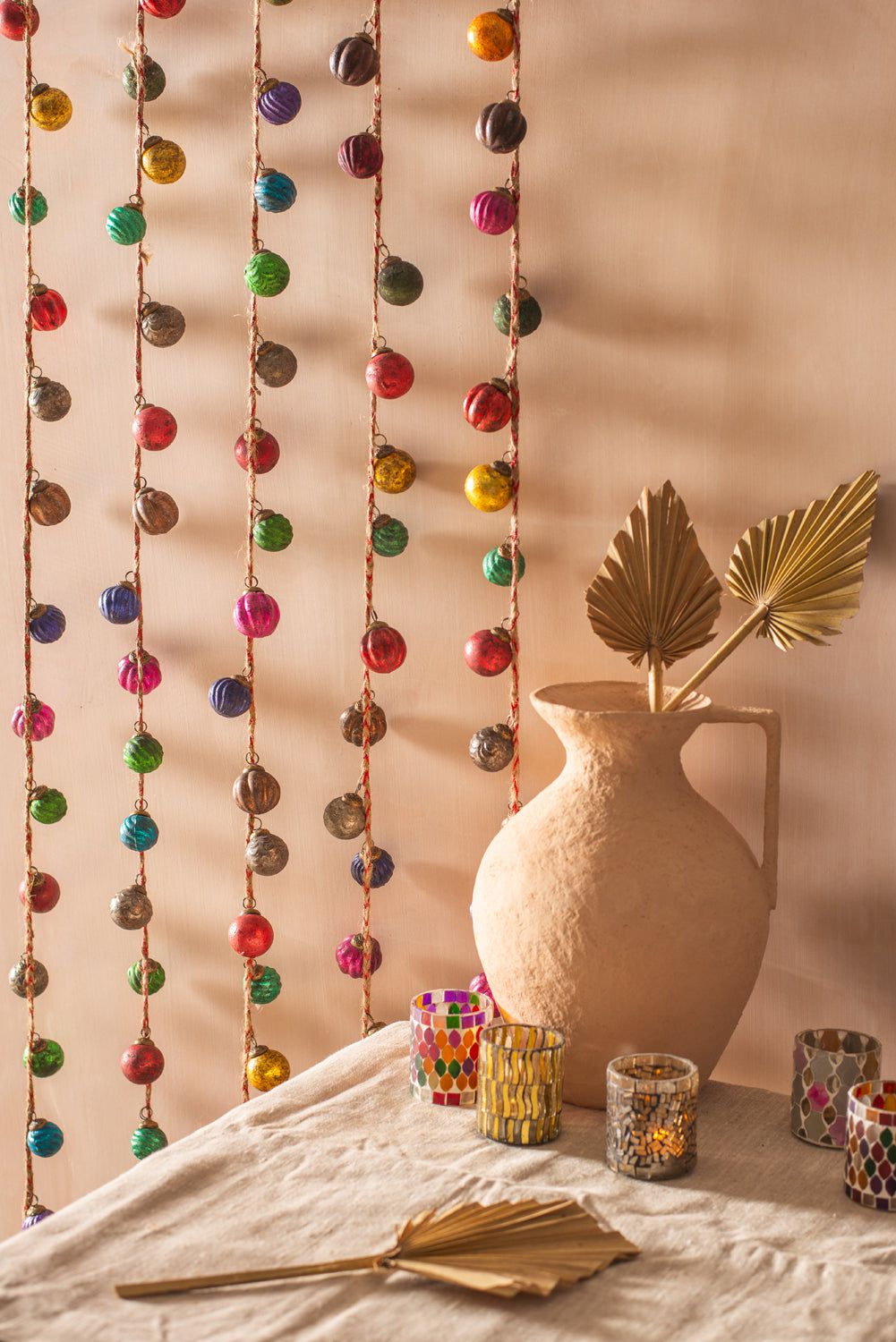 Ian Snow Ltd Garland with 20 Small Frosted Metallic Glass Baubles