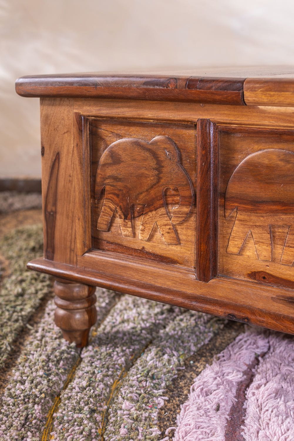 MYAKKA Hathi Storage Coffee Table