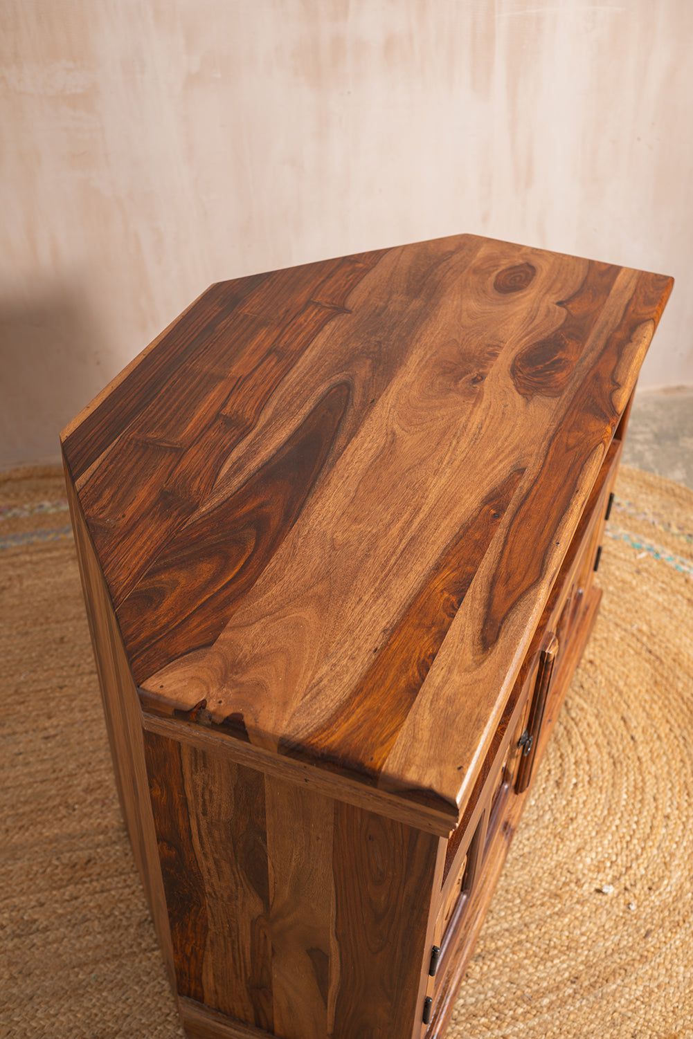 MYAKKA Hathi Corner TV Unit
