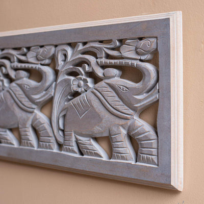 MYAKKA Three Elephants Wall Plaque